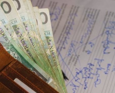 Zadatek bez tajemnic: jak działa przy zakupie i jak chroni Twoje pieniądze