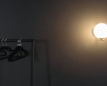 Z mroku do blasku: 15 trików, które rozjaśnią każde wnętrze (bez wielkiego remontu)